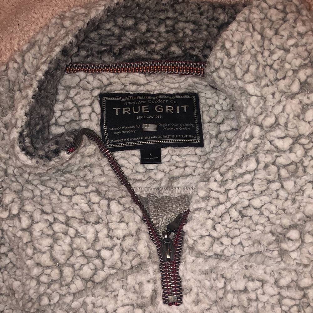 True Grit pullover!!! - Picture 3 of 6